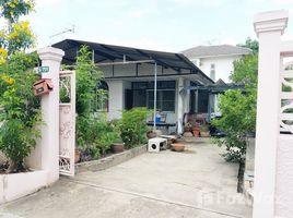 3 Bedrooms House for sale in Bang Talat, Nonthaburi Prachachuen Village