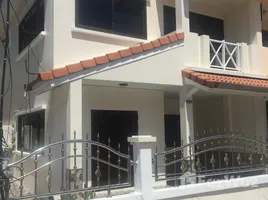 3 Bedroom Townhouse for rent at Baan Kaseamsarp 2, Patong, Kathu