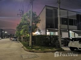 3 Bedroom Townhouse for sale in Pathum Thani, Khlong Si, Khlong Luang, Pathum Thani
