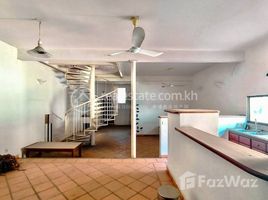 2 Schlafzimmer Appartement zu verkaufen im Spacious Apartment for Sale | Riverside Area, Phsar Thmei Ti Bei