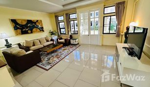 3 Bedrooms Townhouse for sale in Khlong Toei Nuea, Bangkok Moo Baan Chicha Castle