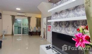 3 Bedrooms Townhouse for sale in Saphan Sung, Bangkok Gusto Grand Ramkhamhaeng