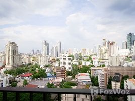 1 спален Кондо в аренду в Edge Sukhumvit 23, Khlong Toei Nuea