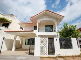 4 chambre Maison for sale in Chiangmai Klaimor Hospital, Pa Daet, Pa Daet