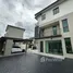 ขายวิลล่า 3 ห้องนอน ในโครงการ เอคิว อาร์เบอร์ สวนหลวง ร.9-พัฒนากาi, ดอกไม้