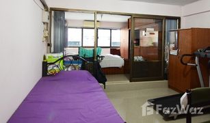 4 Schlafzimmern Reihenhaus zu verkaufen in Bang Khun Si, Bangkok 