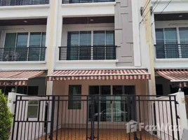 4 Habitación Adosado en alquiler en Baan Klang Muang Ladprao 87, Khlong Chaokhun Sing