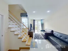 3 Bedroom Townhouse for sale at Golden Town Charoenmuang-Superhighway, Tha Sala