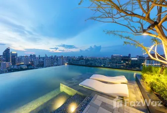 Photos 2 of the สระว่ายน้ำ at The Bangkok Thonglor